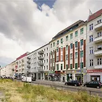 33 Abcd Alexanderplatz Lägenhet