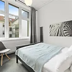 33 Abcd Alexanderplatz Lägenhet