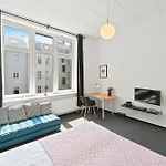 33 Abcd Alexanderplatz * Berlin