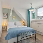 33 Abcd Alexanderplatz