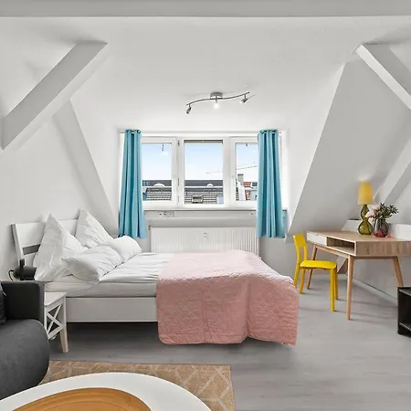 Apartment 33 Abcd Alexanderplatz