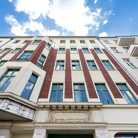 33 Abcd Alexanderplatz Apartment