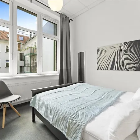 33 Abcd Alexanderplatz Apartment