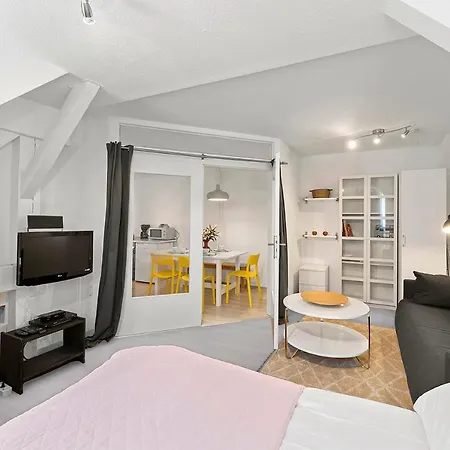 Apartment 33 Abcd Alexanderplatz