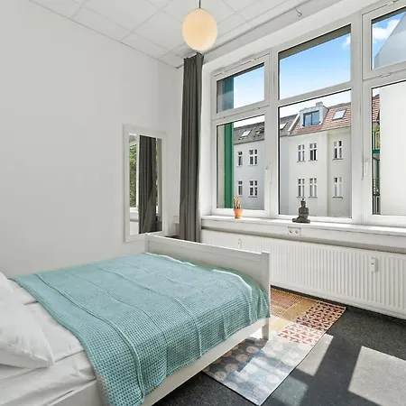 33 Abcd Alexanderplatz Apartment *