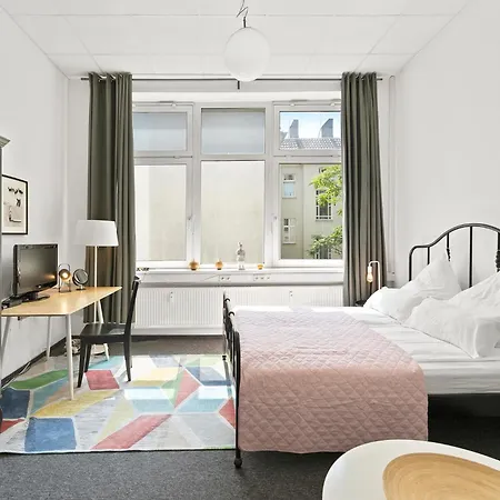 Apartment 33 Abcd Alexanderplatz