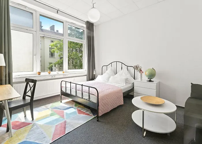 33 Abcd Alexanderplatz